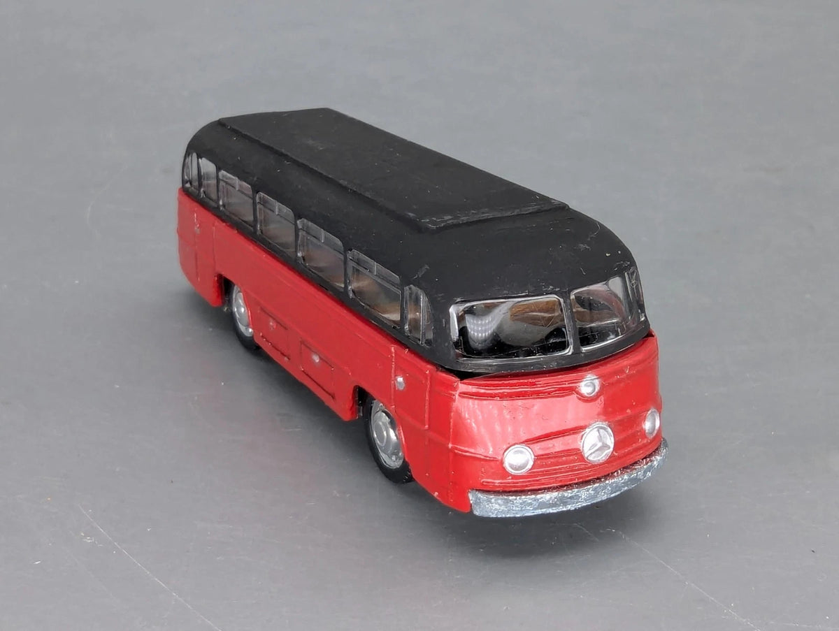 Modellautos 1:66 Schuco Modell 900 Mercedes Bus O 321 H Original Schuco Vitrine