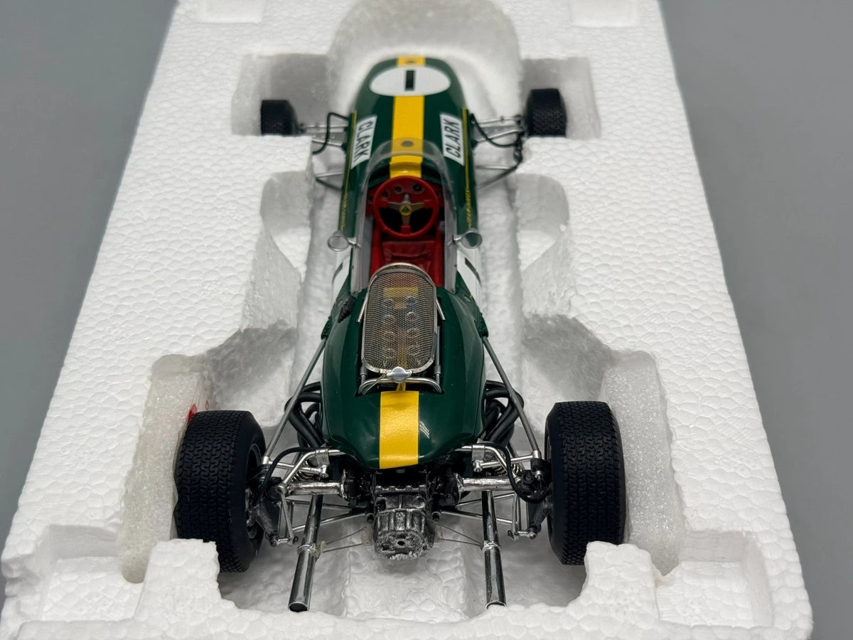 Modellautos 1:18 Spark Lotus 33, #1 Winner German GP 1965 OVP