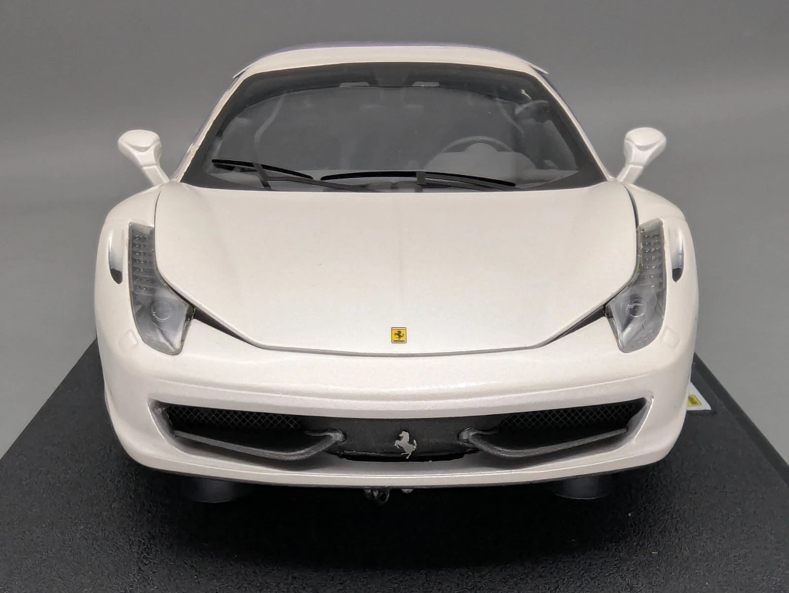 Modellautos 1:18 Hot Wheels Elite Ferrari 458 Italia Fernando Alonso mit OVP