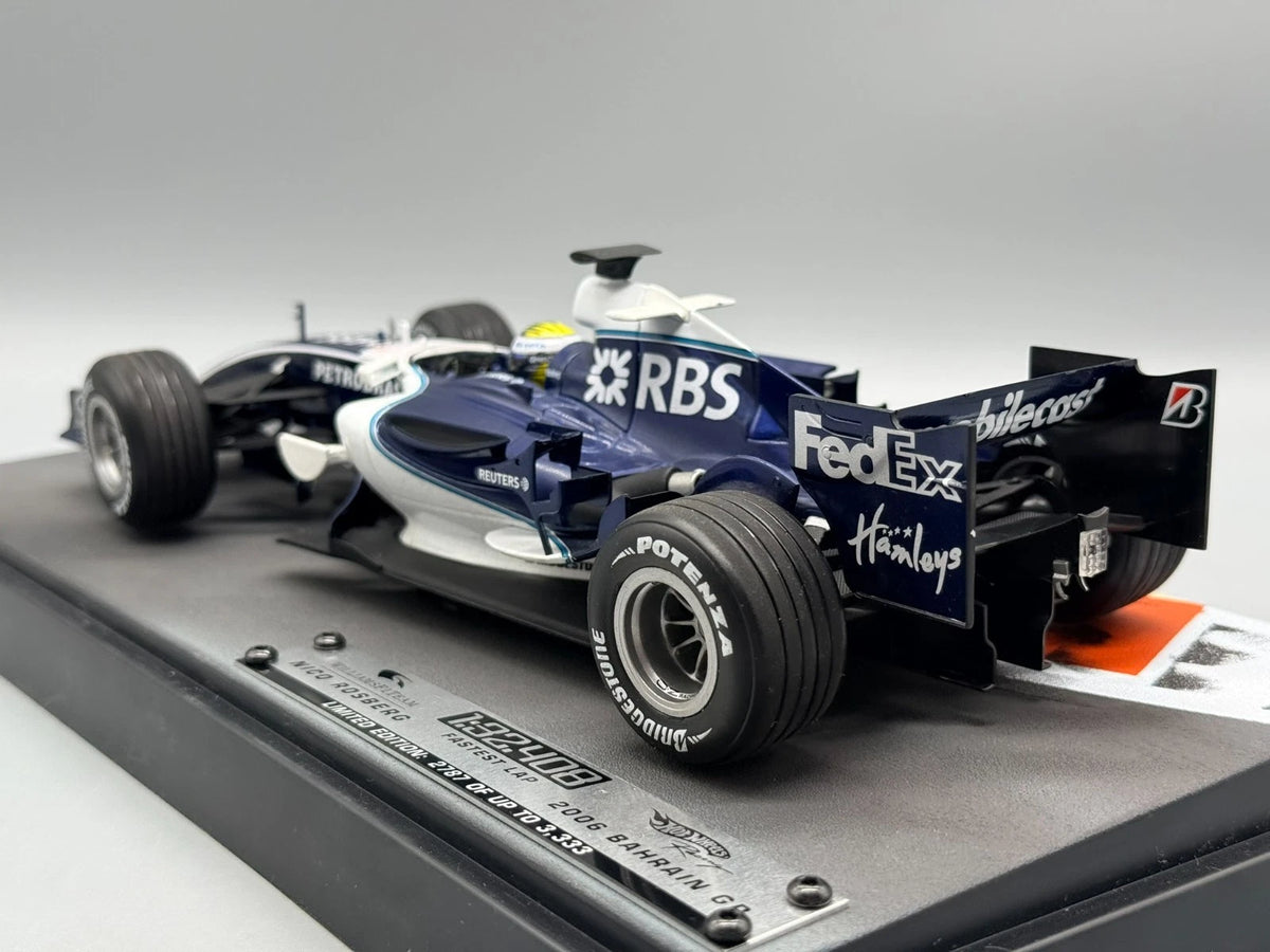 Modellautos 1:18 Hot Wheels Racing Nico Rosberg 2006 Sakhir Circuit Bahrain +OVP