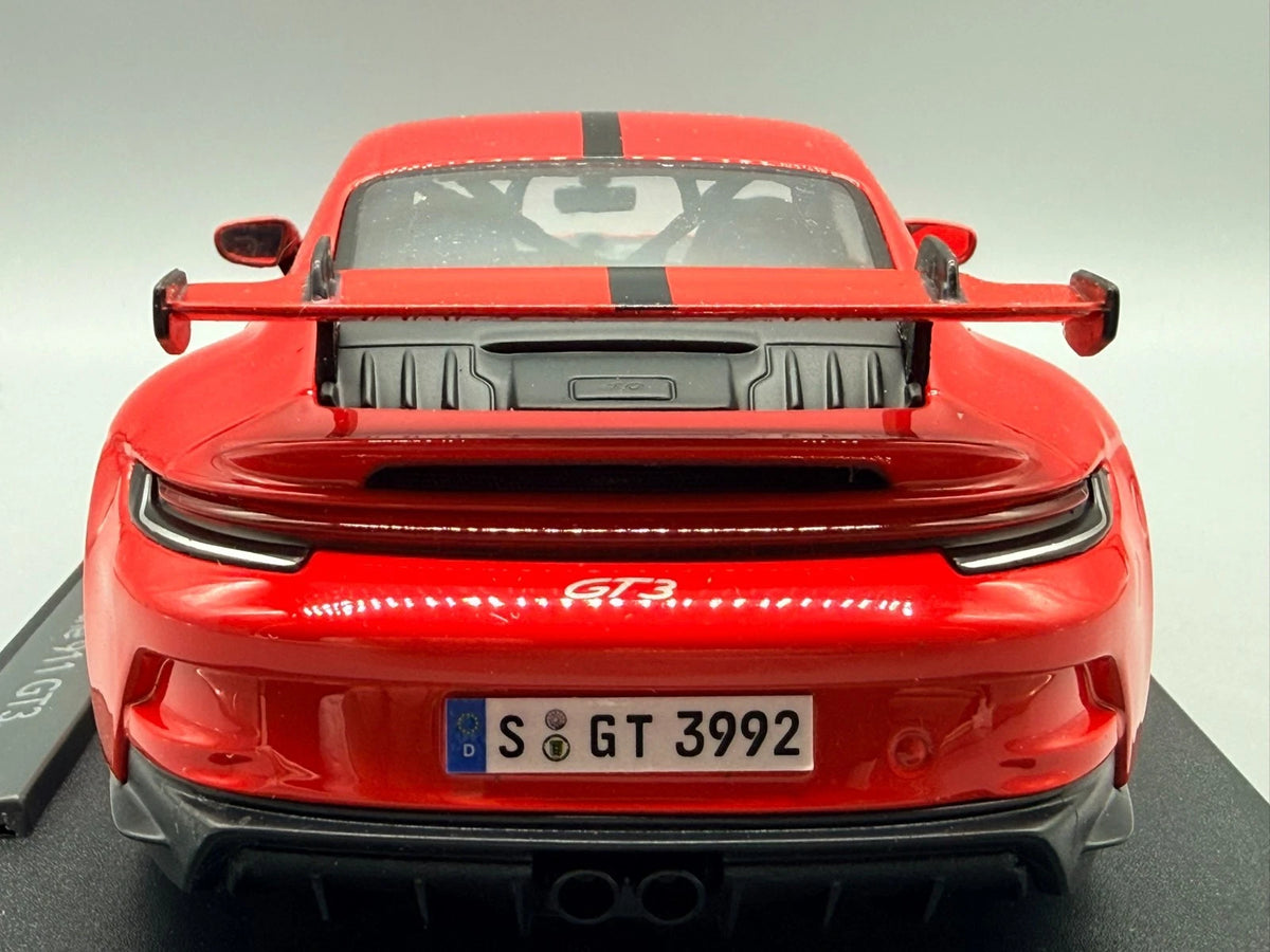 Modellautos 1:18 Maisto Porsche 911 GT3 Rot mit OVP