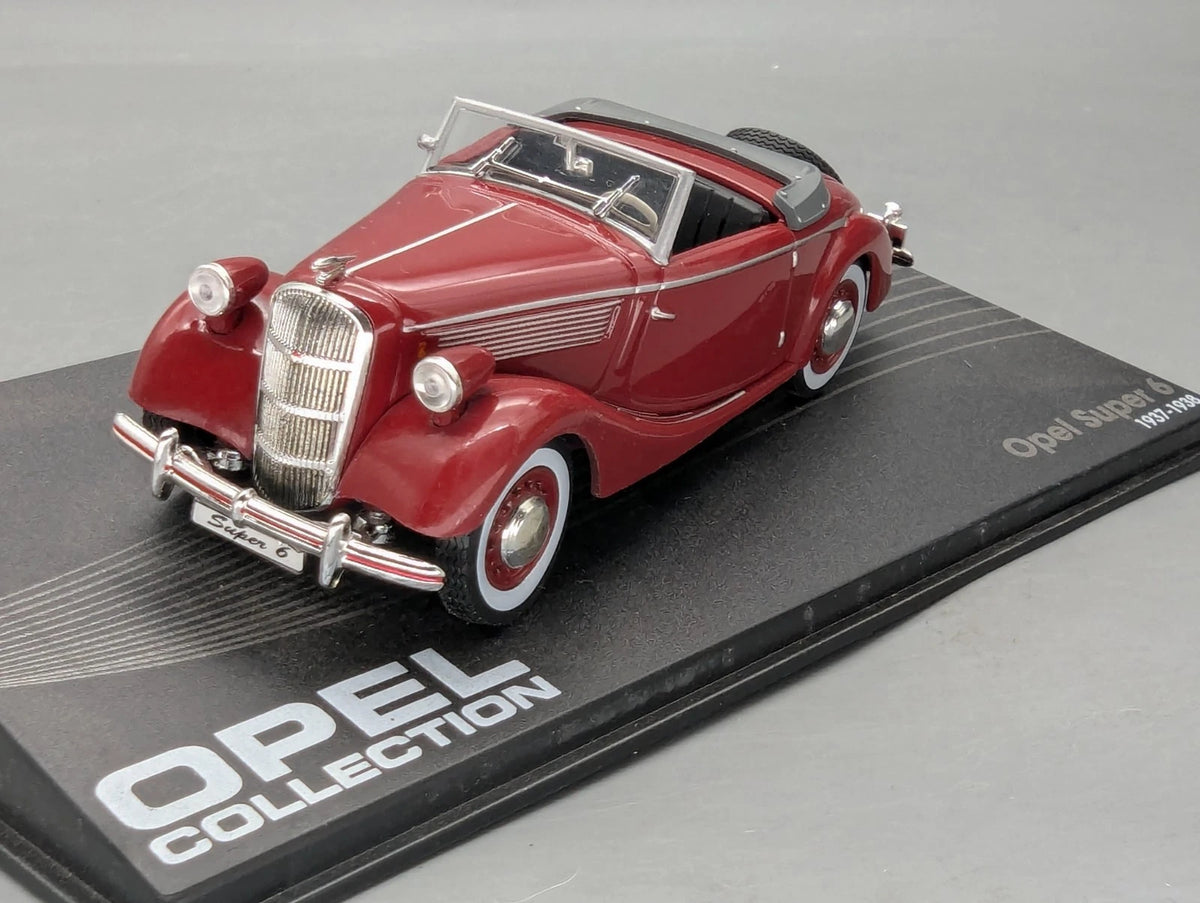Modellautos 1:43 Ixo für Eaglemoss Opel Collection Super 6 mit Vitrine