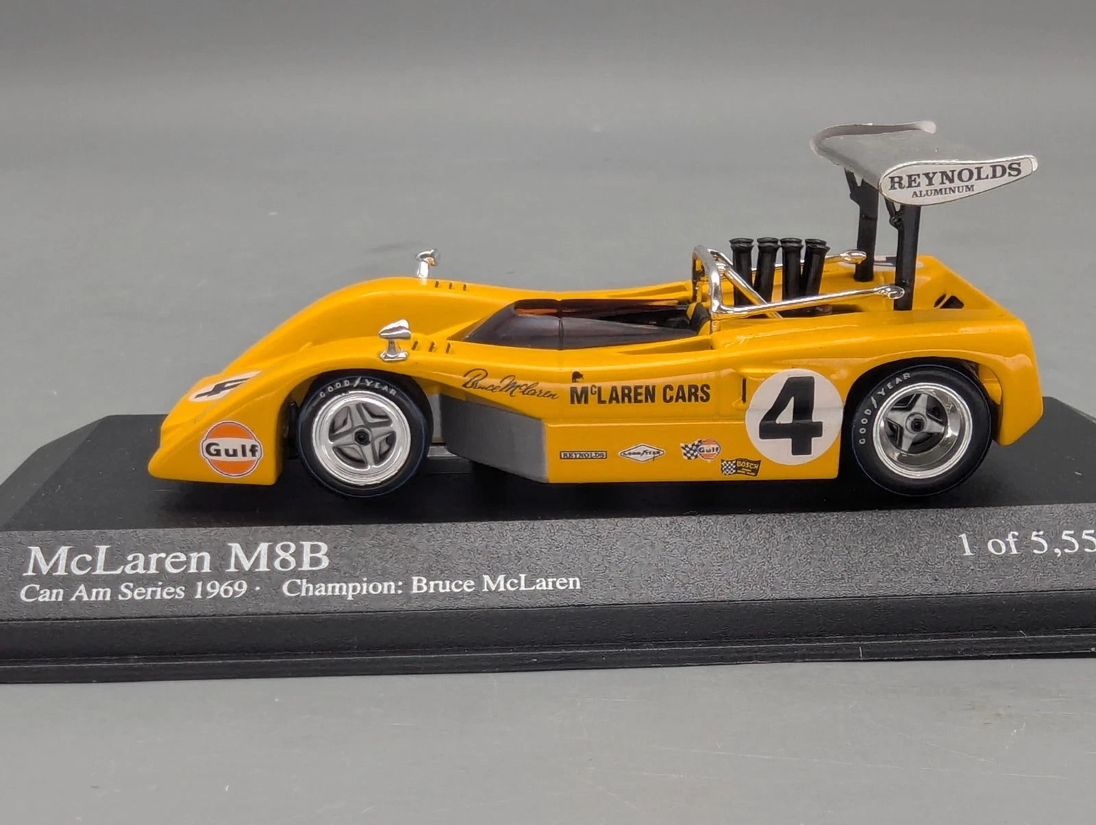Modellautos 1:43 Minichamps McLaren M8B Can Am Series 1969 Champion #4 mit OVP