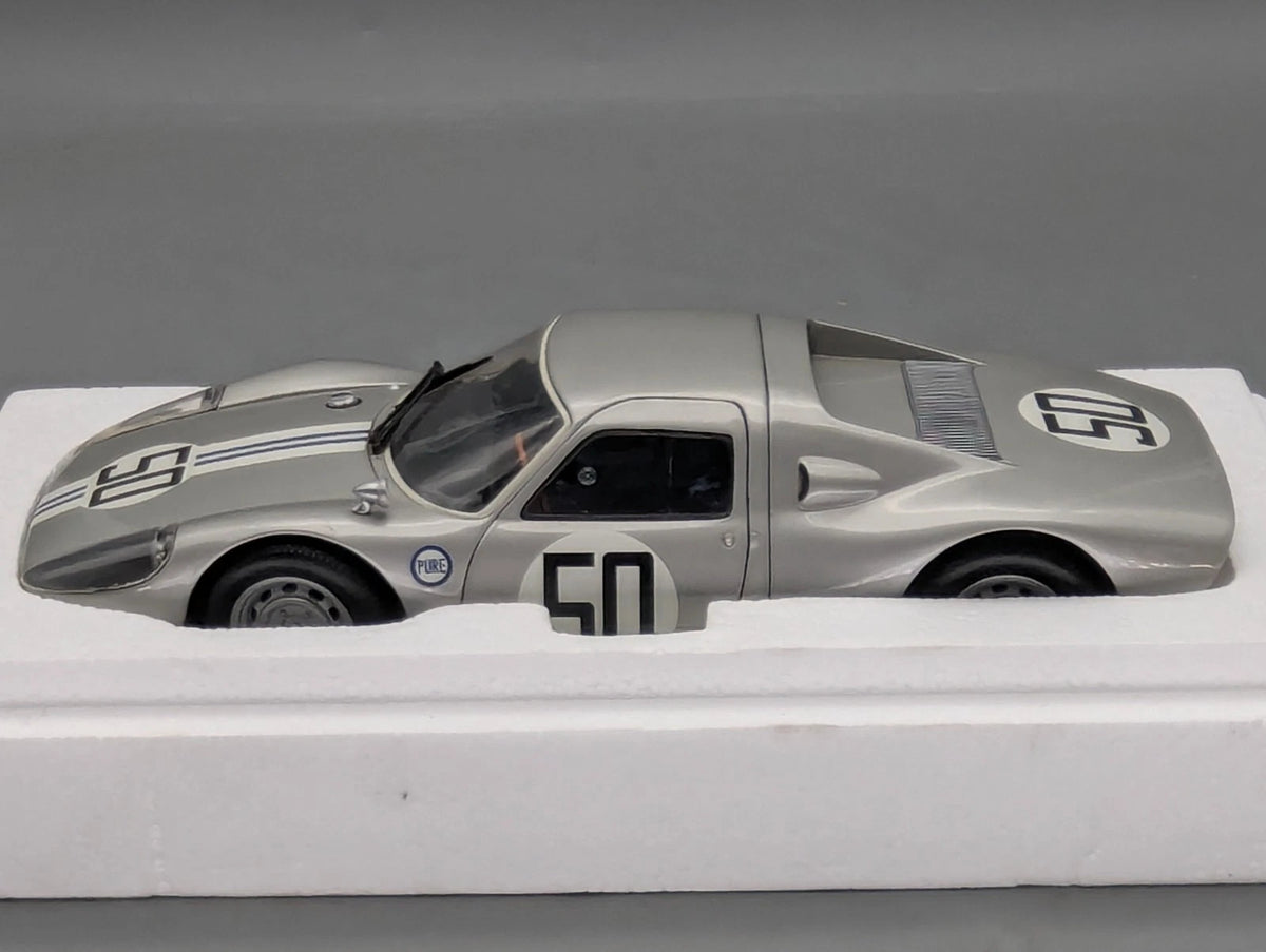 Modellautos 1:18 Minichamps Porsche 904 GTS Racing 1964 #50 OVP