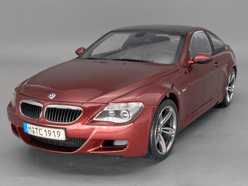 Modellautos 1:18 Kyosho BMW M6 mit Dealer OVP