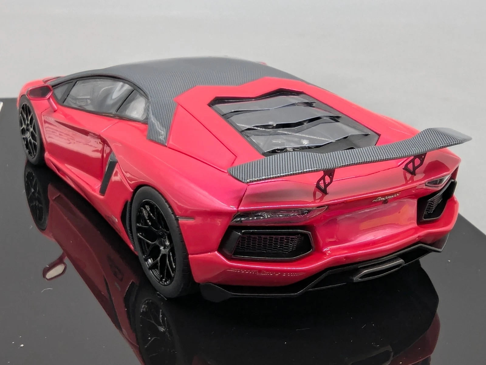 Eidolon Make Up 1:43 Lamborghini Aventador LP760-2 Engine Set Oakley 05/05 OVP