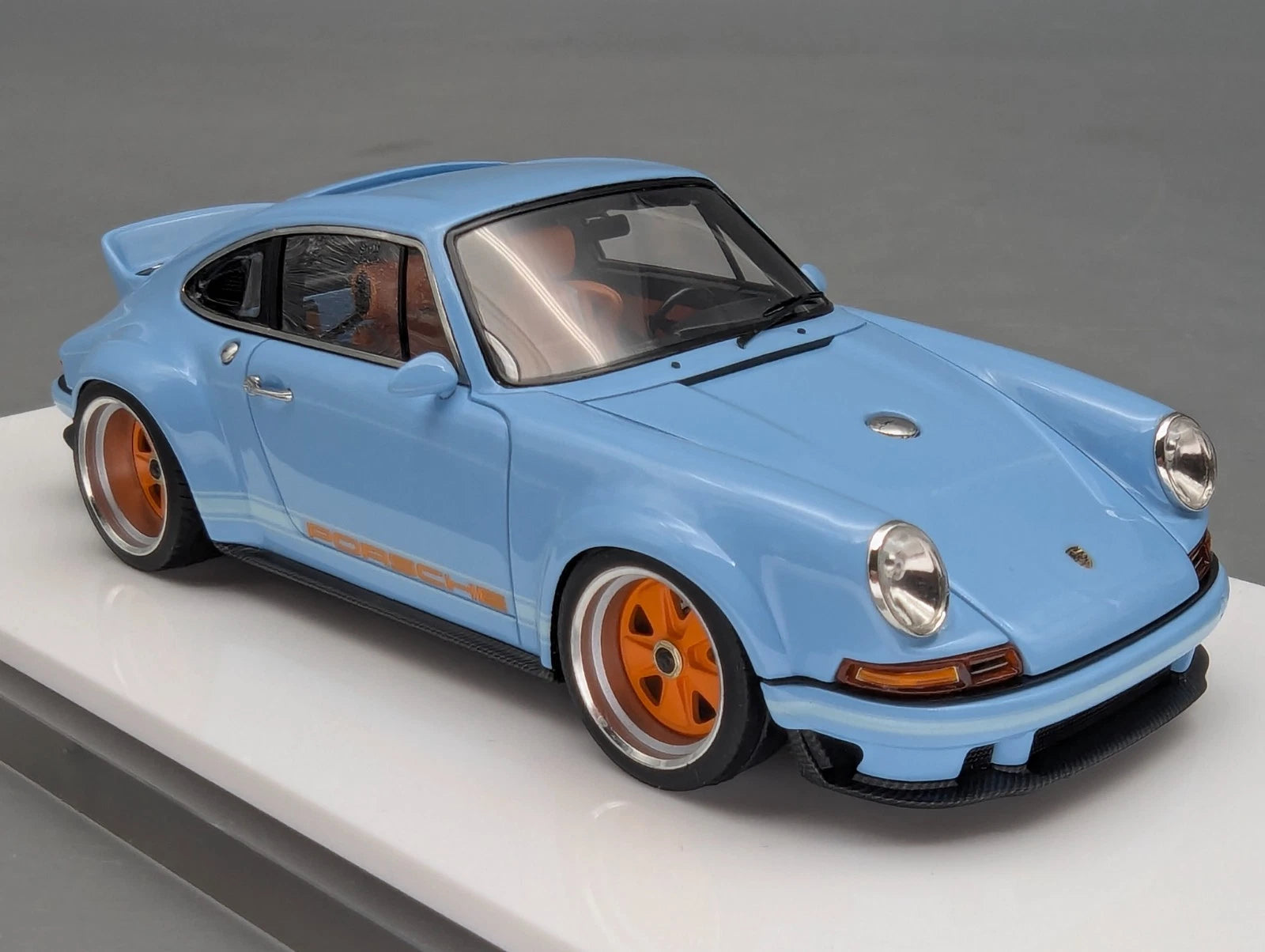 Eidolon Make Up 1:43 Porsche Singer DLS 2022 Gulf Blue Ltd 090/150 mit OVP
