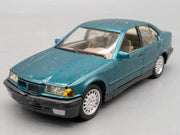 Modellautos 1:43 Solido BMW 325i mit Dealer OVP