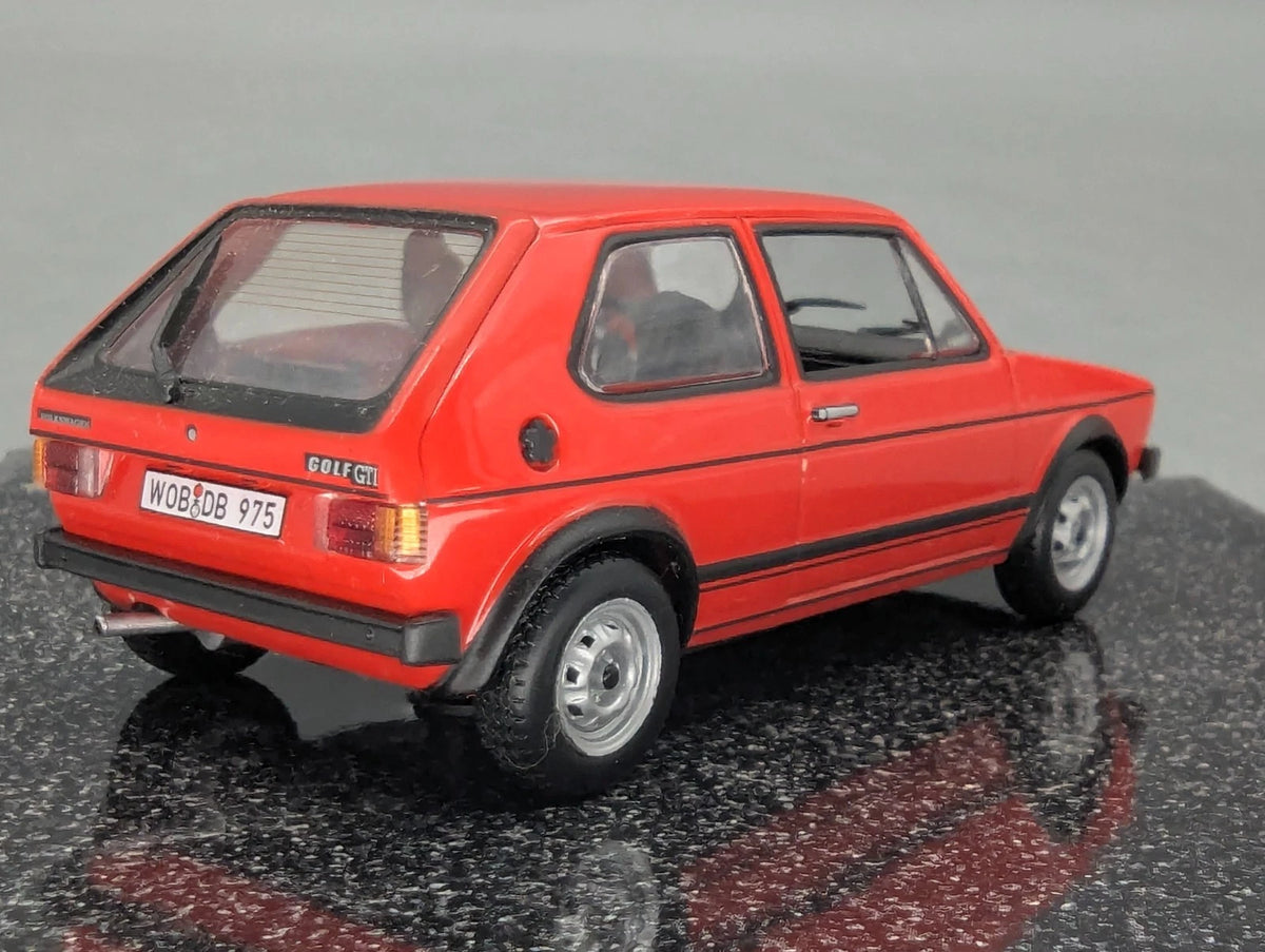 Modellautos 1:43 Norev Volkswagen VW Golf 1 GT1 mit Klappbox OVP
