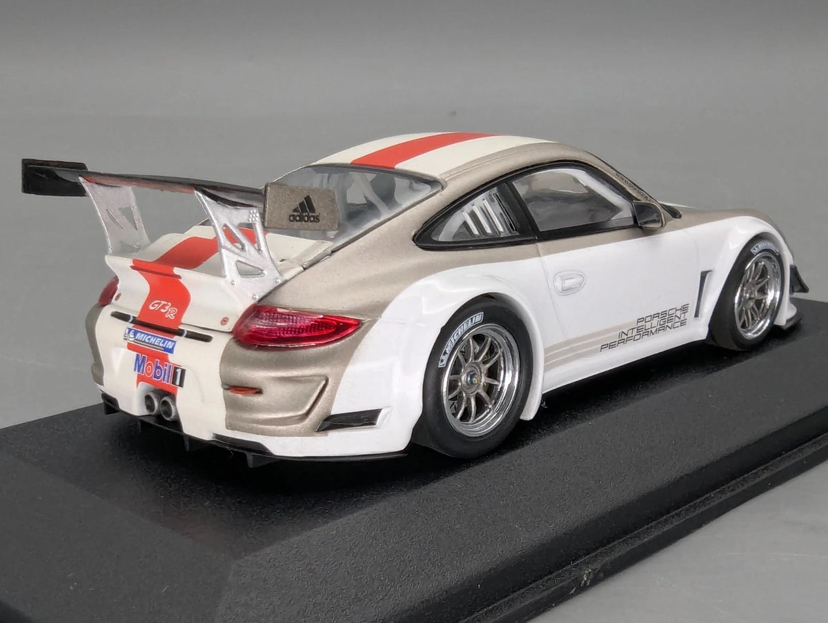 Modellautos 1:43 Minichamps Porsche 911 GT3 R mit WAD Dealer OVP