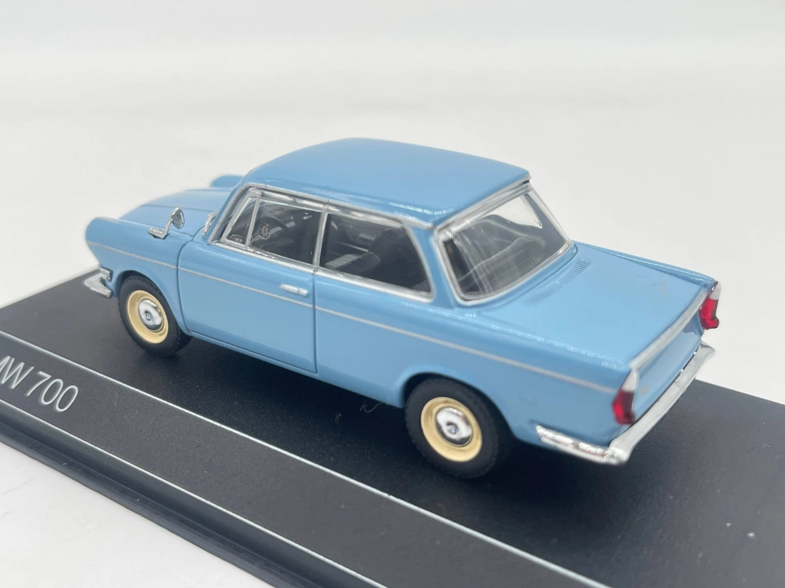 Modellautos 1:43 Minichamps BMW 700 LS mit OVP