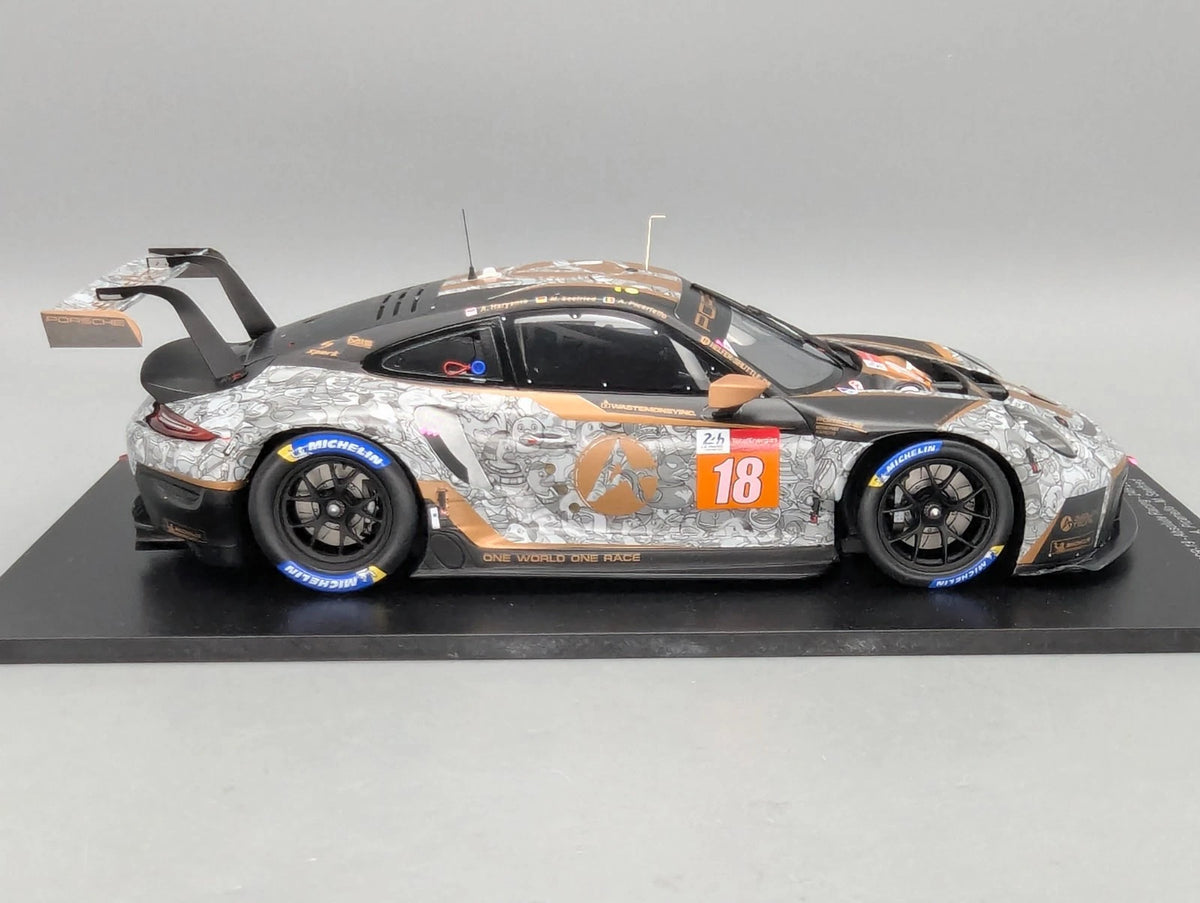 Modellautos 1:18 Spark 18S701 Porsche 911 RSR-19 24h Le Mans 2021 #18 OVP