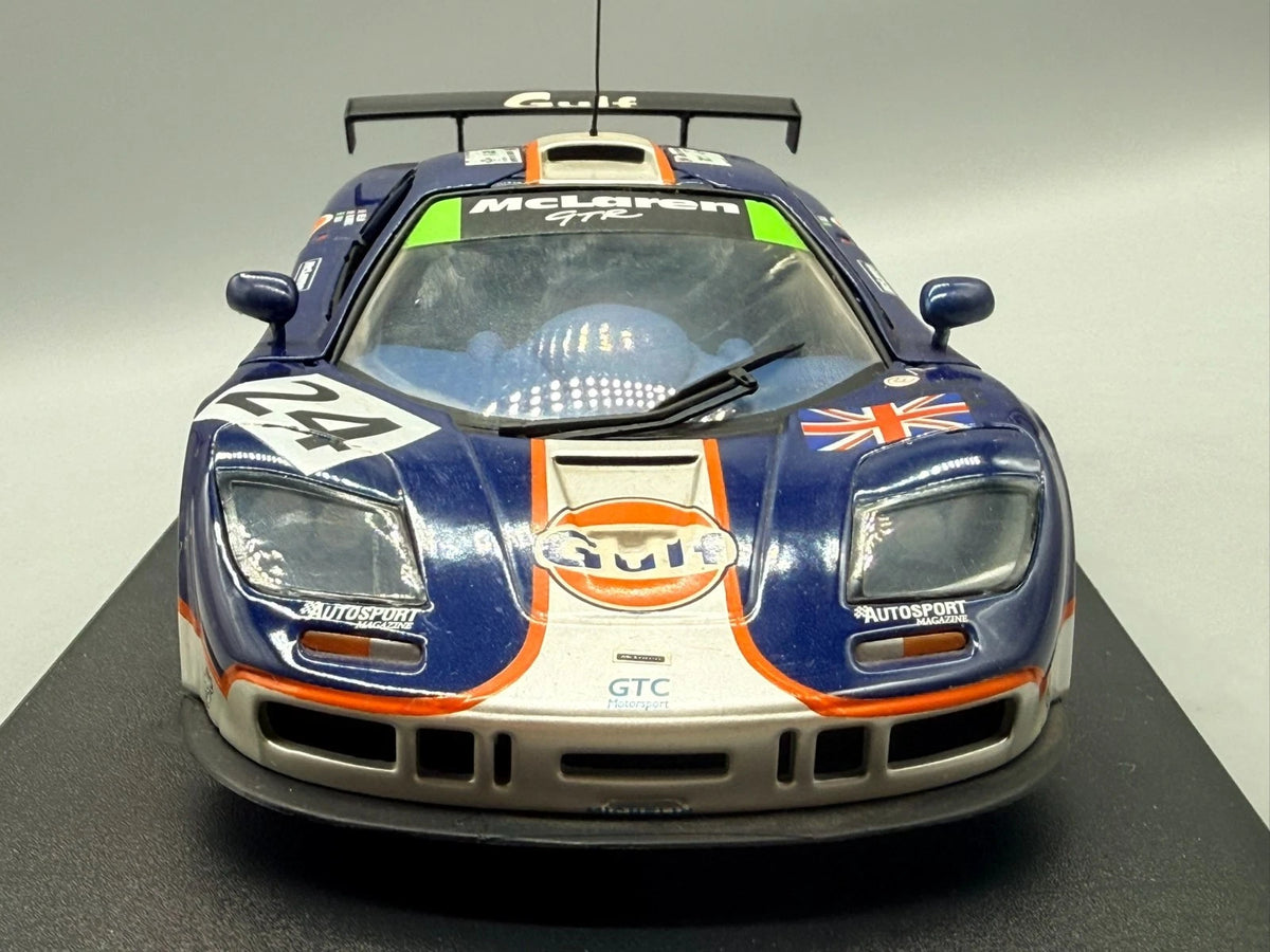 Modellautos 1:18 UT Models McLaren F1 GTR #40 mit OVP