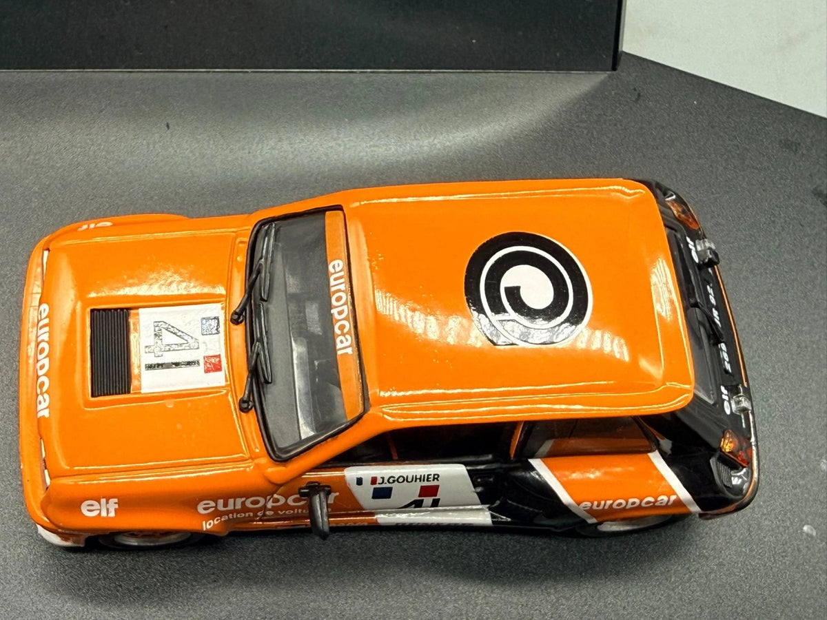 Modellautos 1:43 Universal Hobbies Renault 5 Turbo Coupe Europe 81 #41 + Vitrine