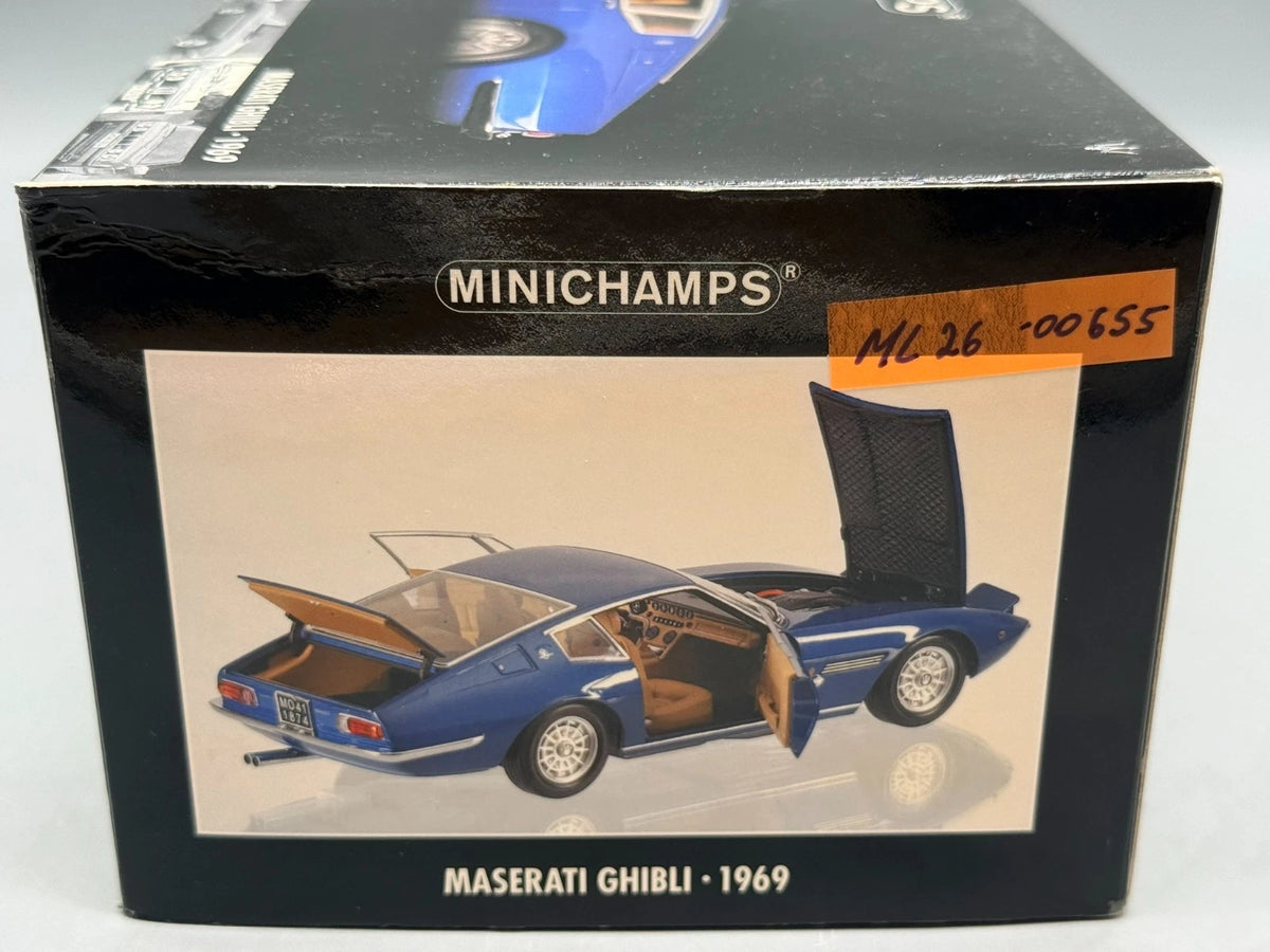 Modellautos 1:18 Minichamps Maserati Ghibli 1969 mit OVP