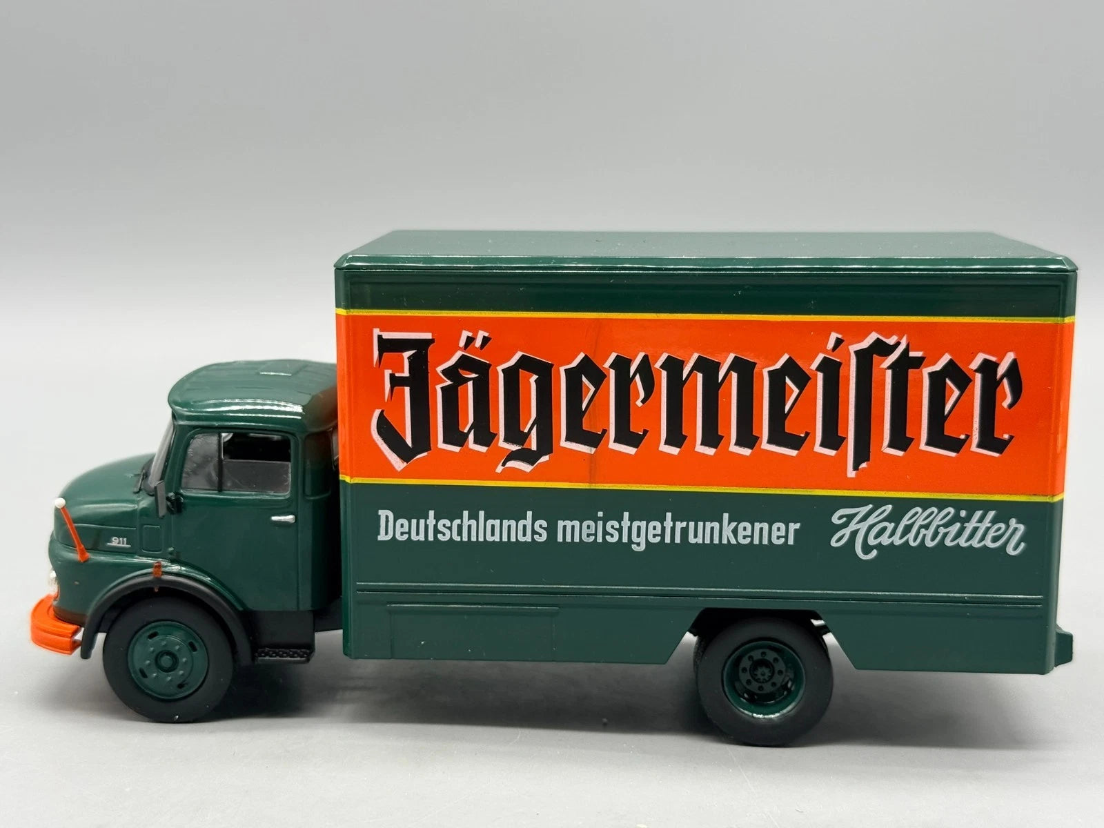 Modellautos 1:43 Ixo für DeAgostini Mercedes-Benz L1113 Jägermesiter mit OVP