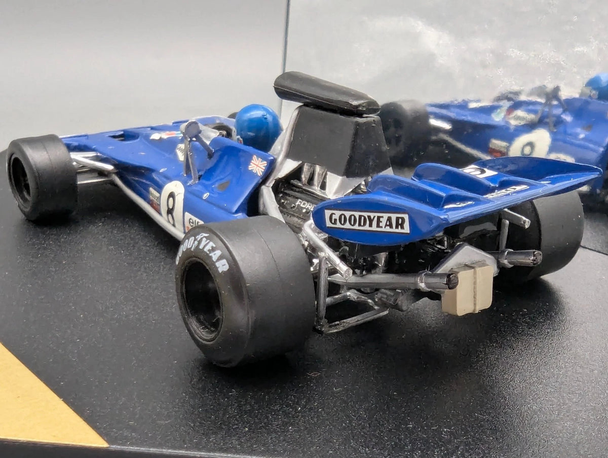 Modellautos 1:43 Quartzo Tyrrell 004 French GP 1972 #8 P. Depailler mit Vitrine