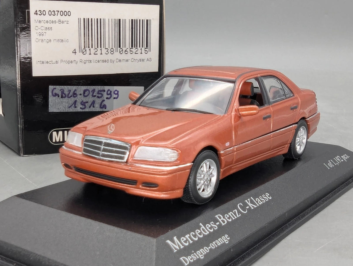 Modellautos 1:43 Minichamps Mercedes Benz C-Class 1997 Designo Orange mit OVP