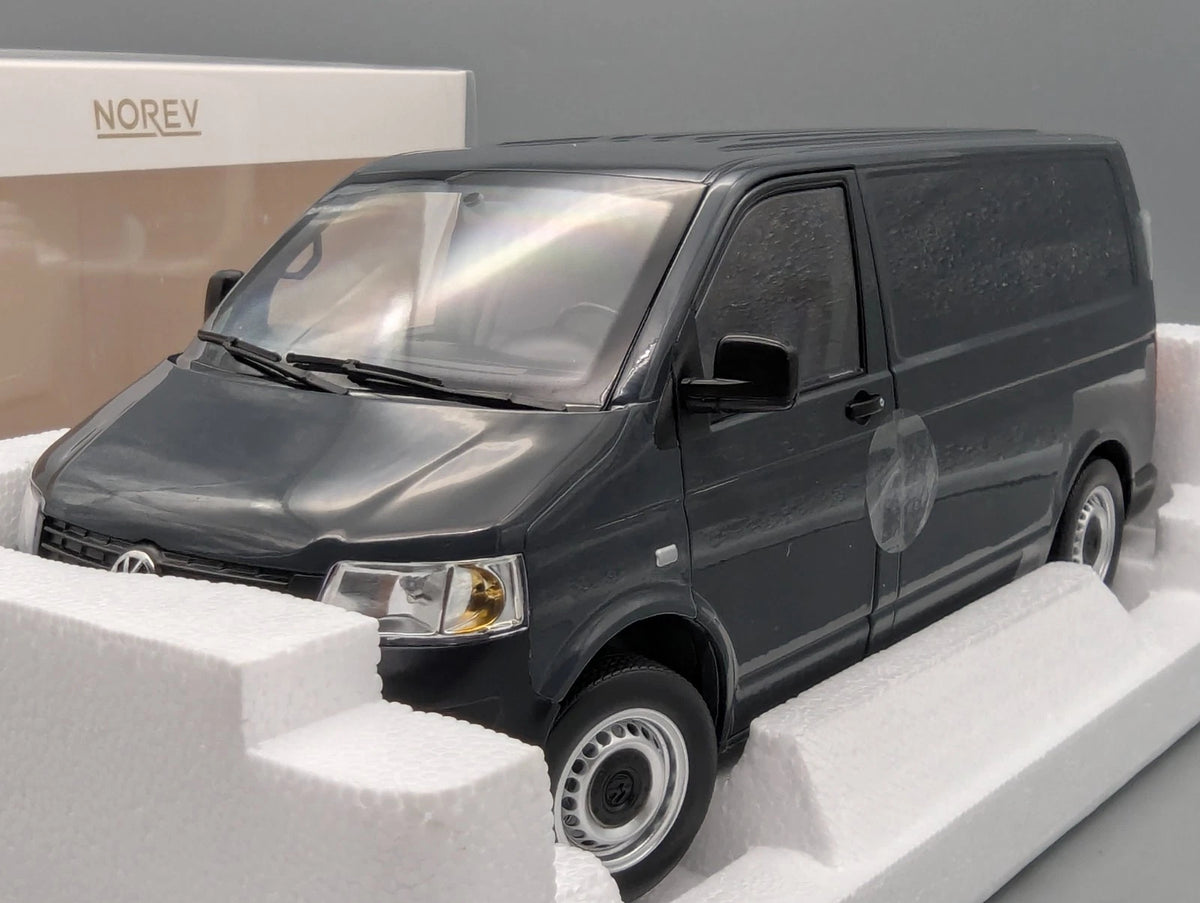 Modellautos 1:18 Norev Volkswagen VW Transporter 2003 Grau mit OVP
