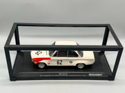 Modellautos 1:18 Minichamps BMW 2002 Class Winner Guards International mit OVP