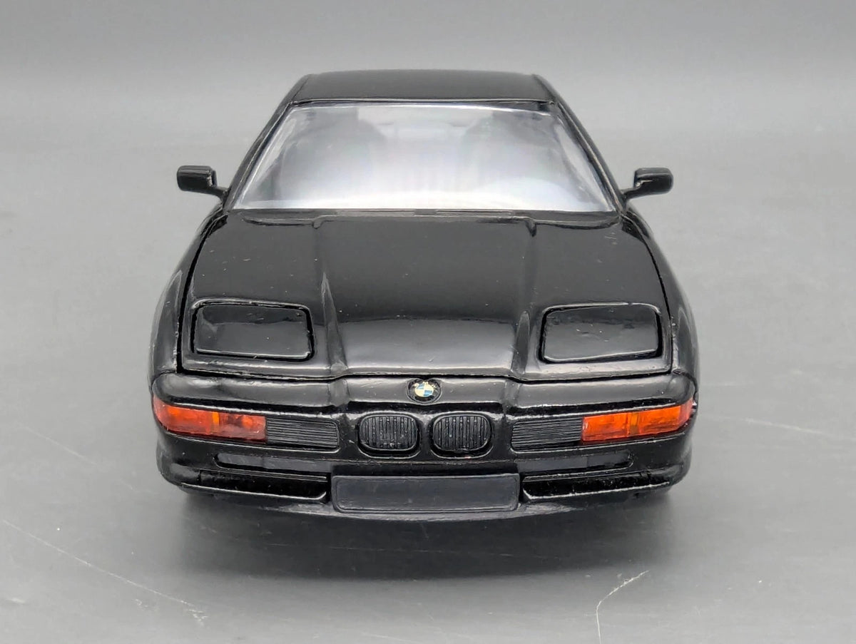 Modellautos 1:24 Schabak BMW 850i Schwarz mit OVP