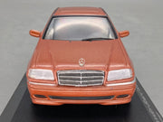 Modellautos 1:43 Minichamps Mercedes Benz C-Class 1997 Designo Orange mit OVP
