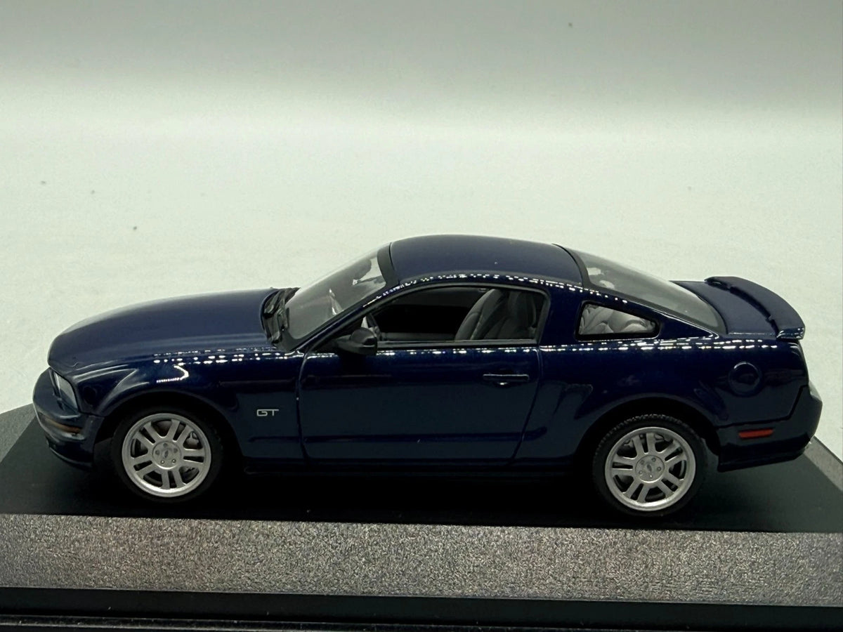 Modellautos 1:43 Minichamps Ford Mustang mit OVP