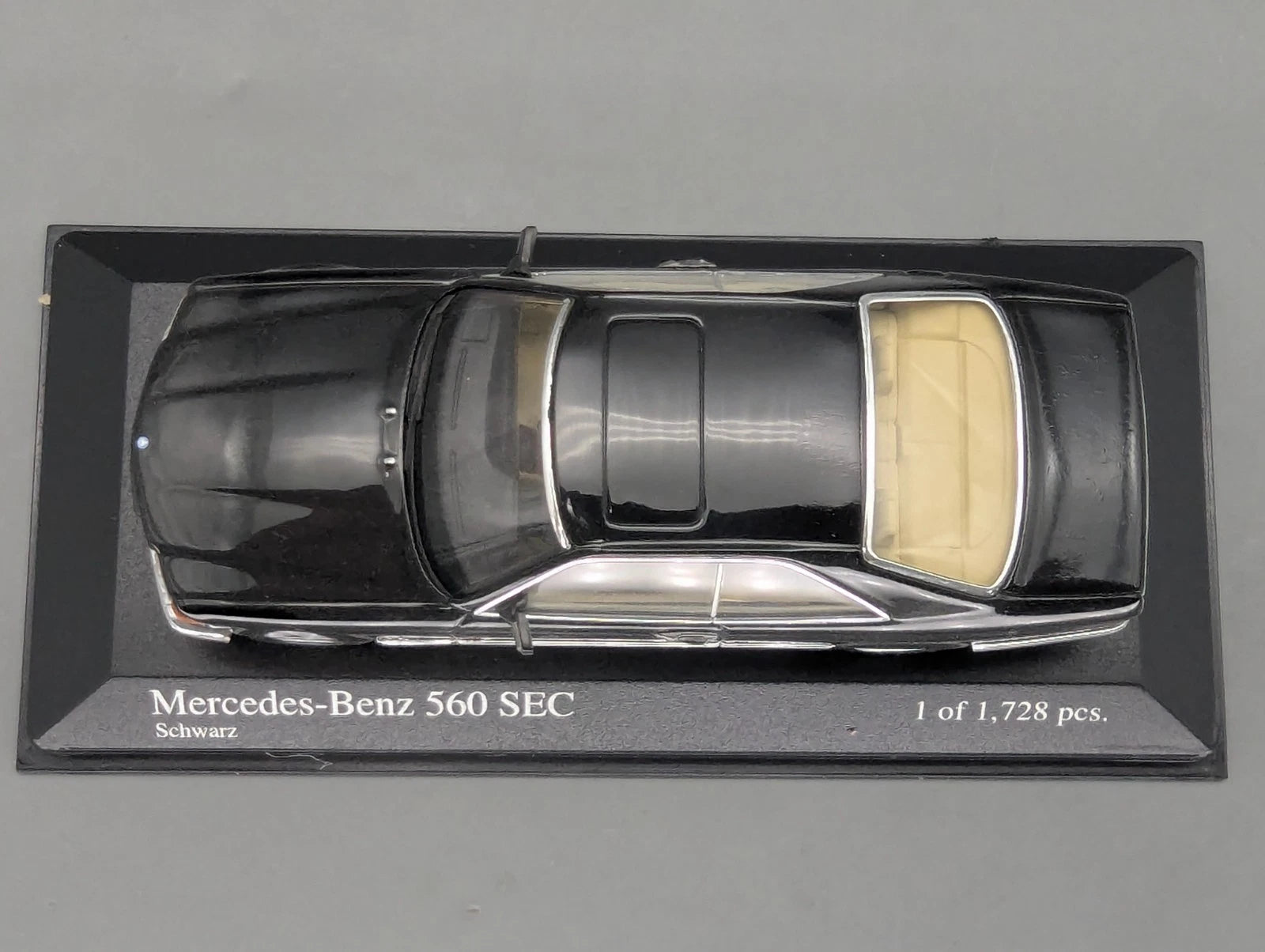 Modellautos 1:43 Minichamps Mercedes Benz 560 SEC 1986 Schwarz mit OVP