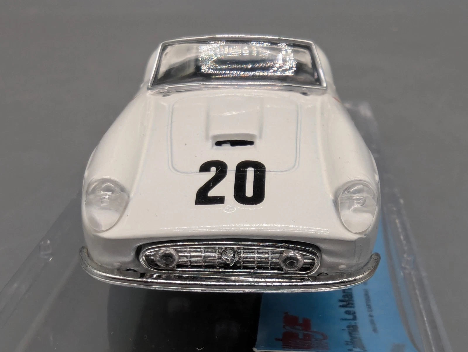 Modellautos 1:43 Vitesse Ferrari 250 Spyder California 24h Le Mans 1960 #20 OVP
