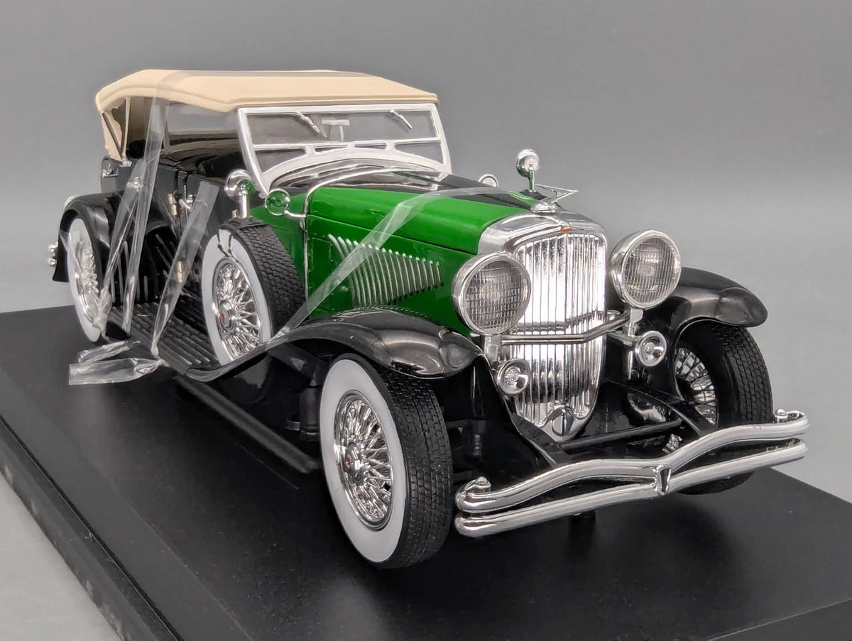Modellautos 1:18 Signature Models SIG18110 1934 Duesenberg Grün mit OVP