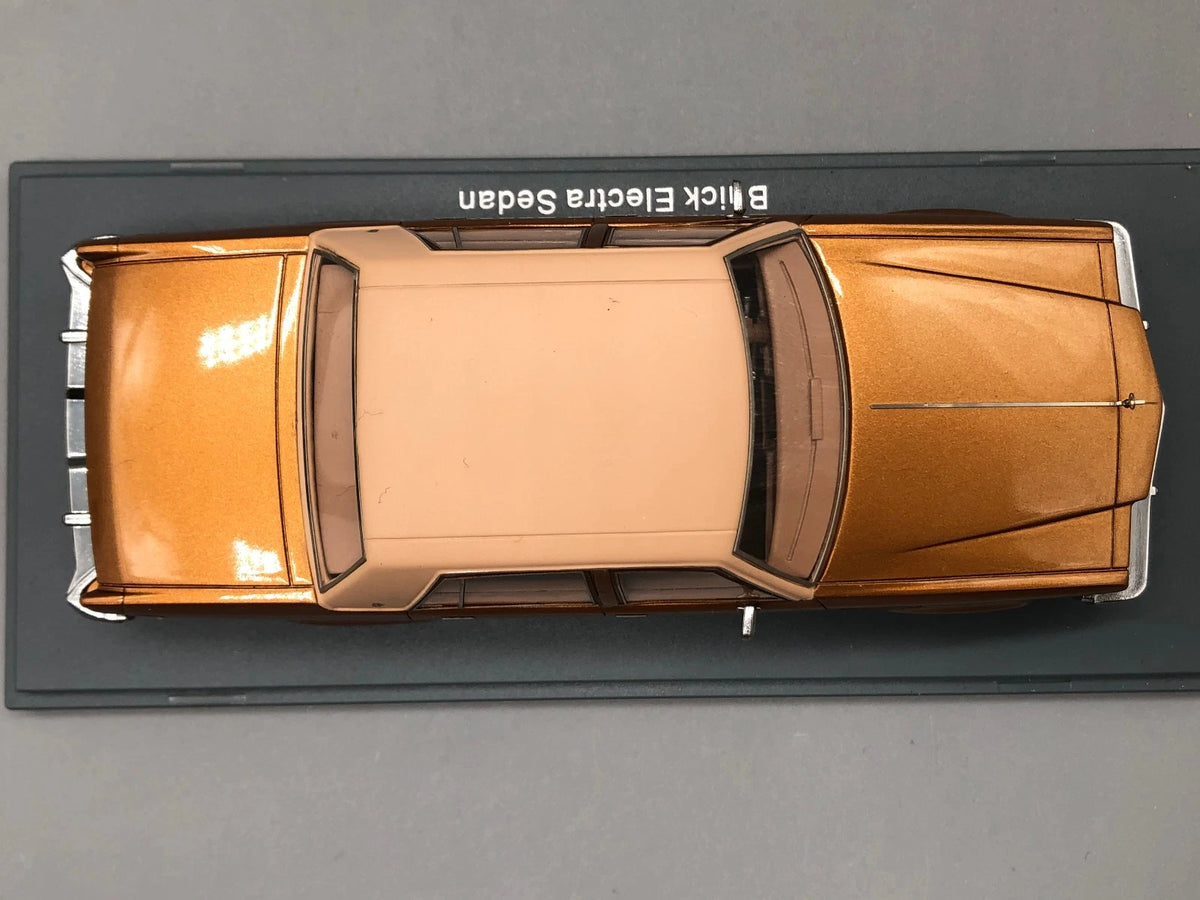 Modellautos 1:43 Neo Scale Models Buick Electra Sedan mit OVP