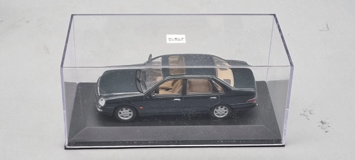 Modellautos 1:43 Minichamps Ford Scorpio Saloon 1995 green metallic OVP
