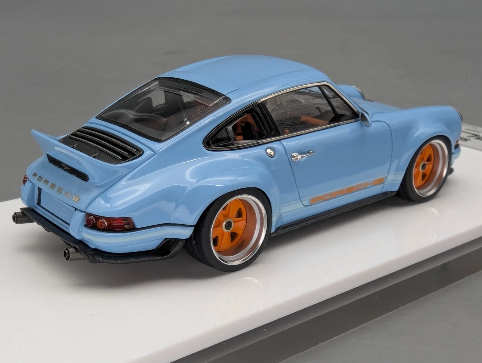 Eidolon Make Up 1:43 Porsche Singer DLS 2022 Gulf Blue Ltd 090/150 mit OVP