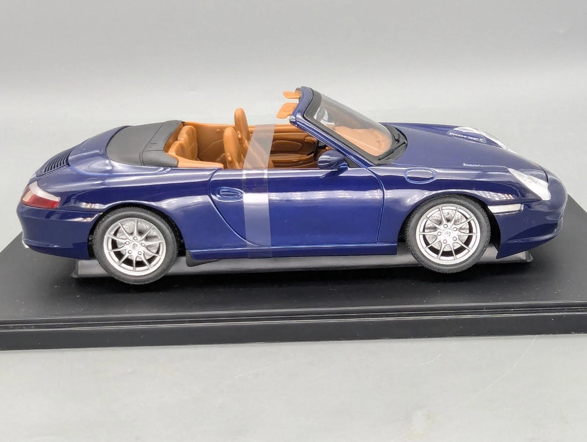 Modellautos 1:18 Spark Porsche 911 Carrera Cabriolet Blau WAP Dealer OVP