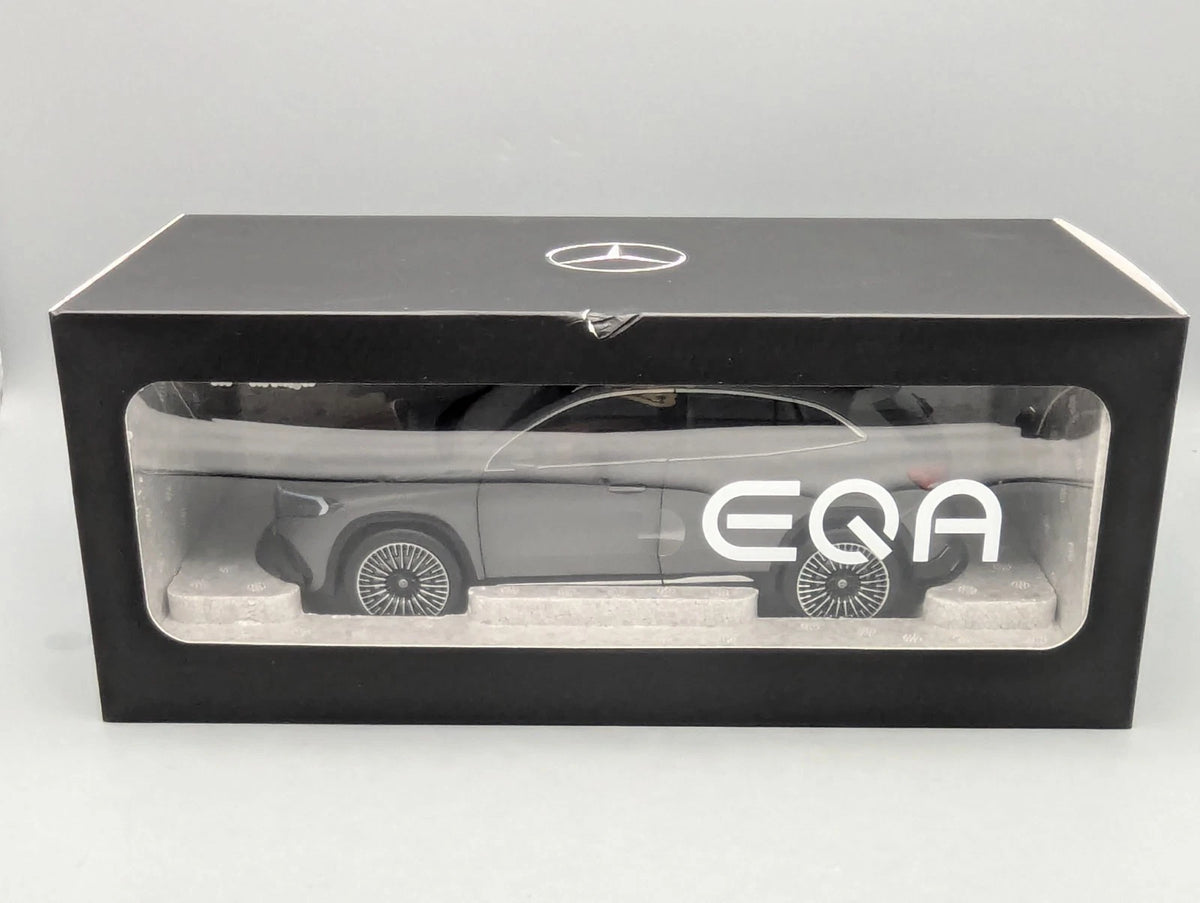 Modellautos 1:18 NZG Mercedes Benz EQA Designo Mountain Grau Magno Dealer OVP