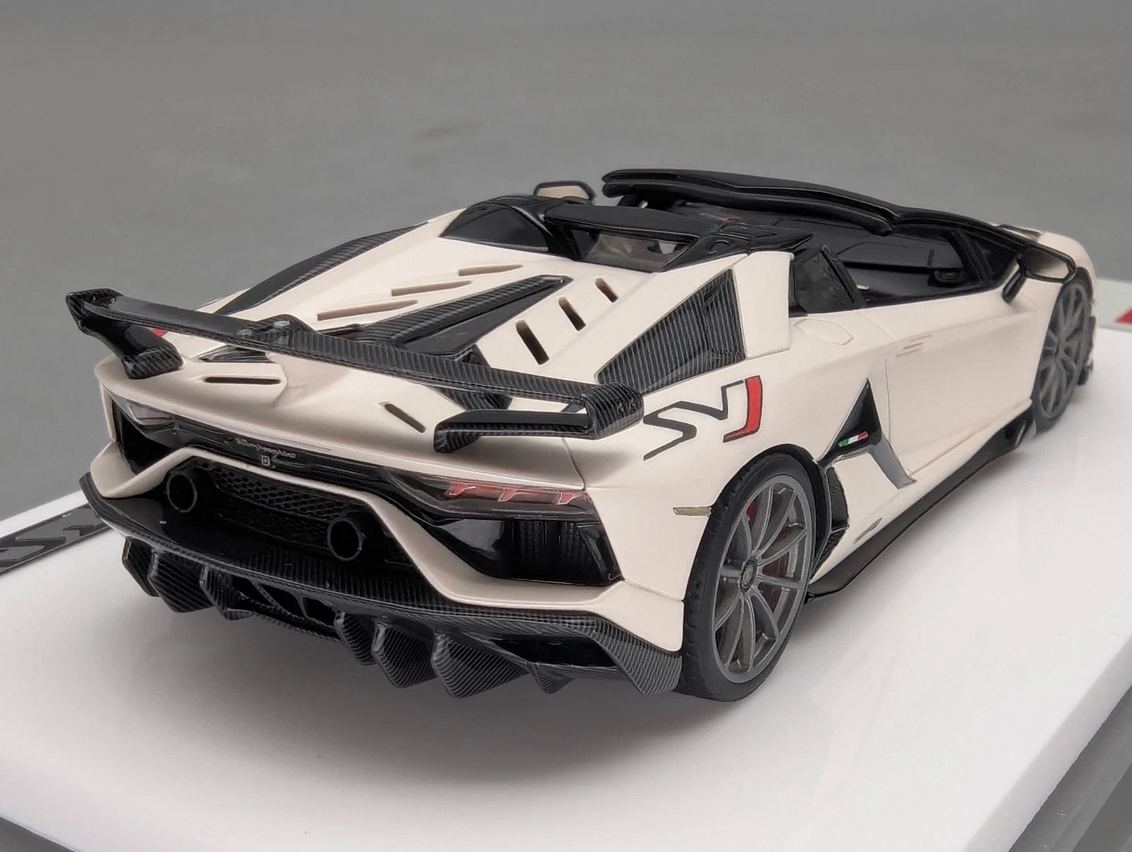 Eidolon Make Up 1:43 Lamborghini Aventador SVJ Roadster 2019 Limited 53/80 OVP