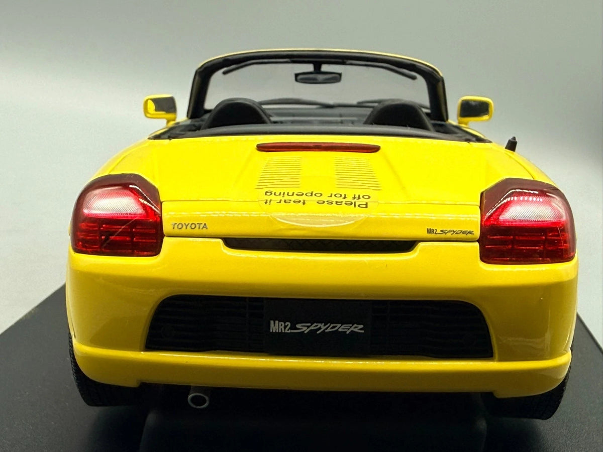 Modellautos 1:18 AUTOart Toyota Mr2 Spyder Gelb mit OVP