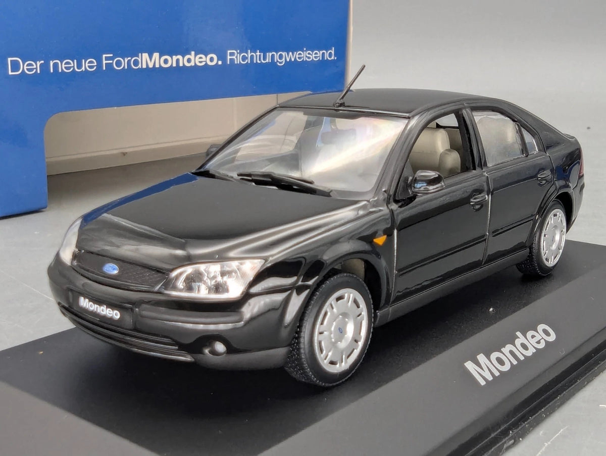 Modellautos 1:43 Minichamps Ford Mondeo Schwarz mit Dealer OVP