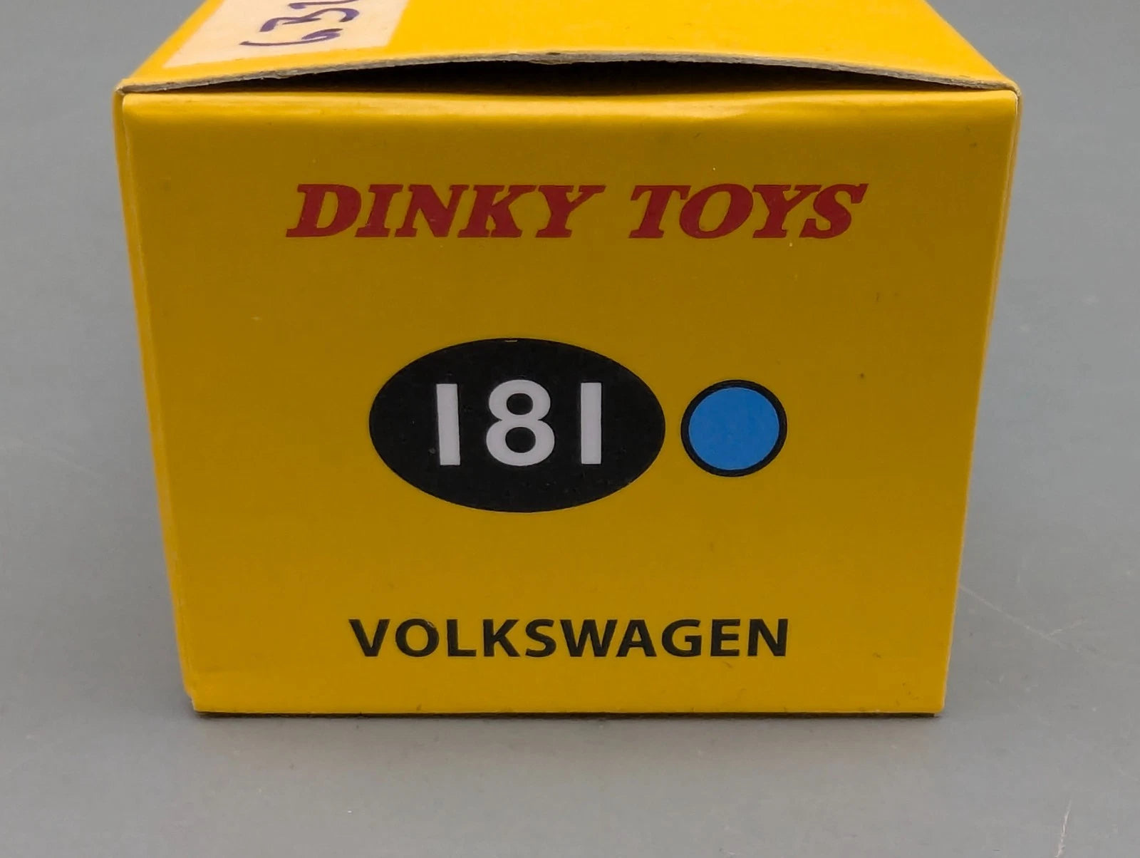 Modellauto 1:43 Dinky Toys 181 heute Mattel Volkswagen VW Käfer mit OVP