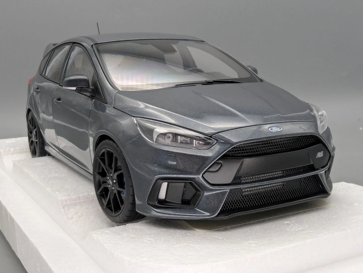 Modellautos 1:18 AUTOart 72954 Ford Focus RS 2016 Stealth Grey mit OVP