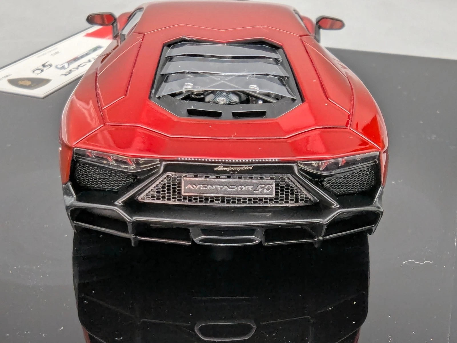 Eidolon Make Up 1:43 Lamborghini Aventador LP720-4 2013 Candy Red Engine Set OVP