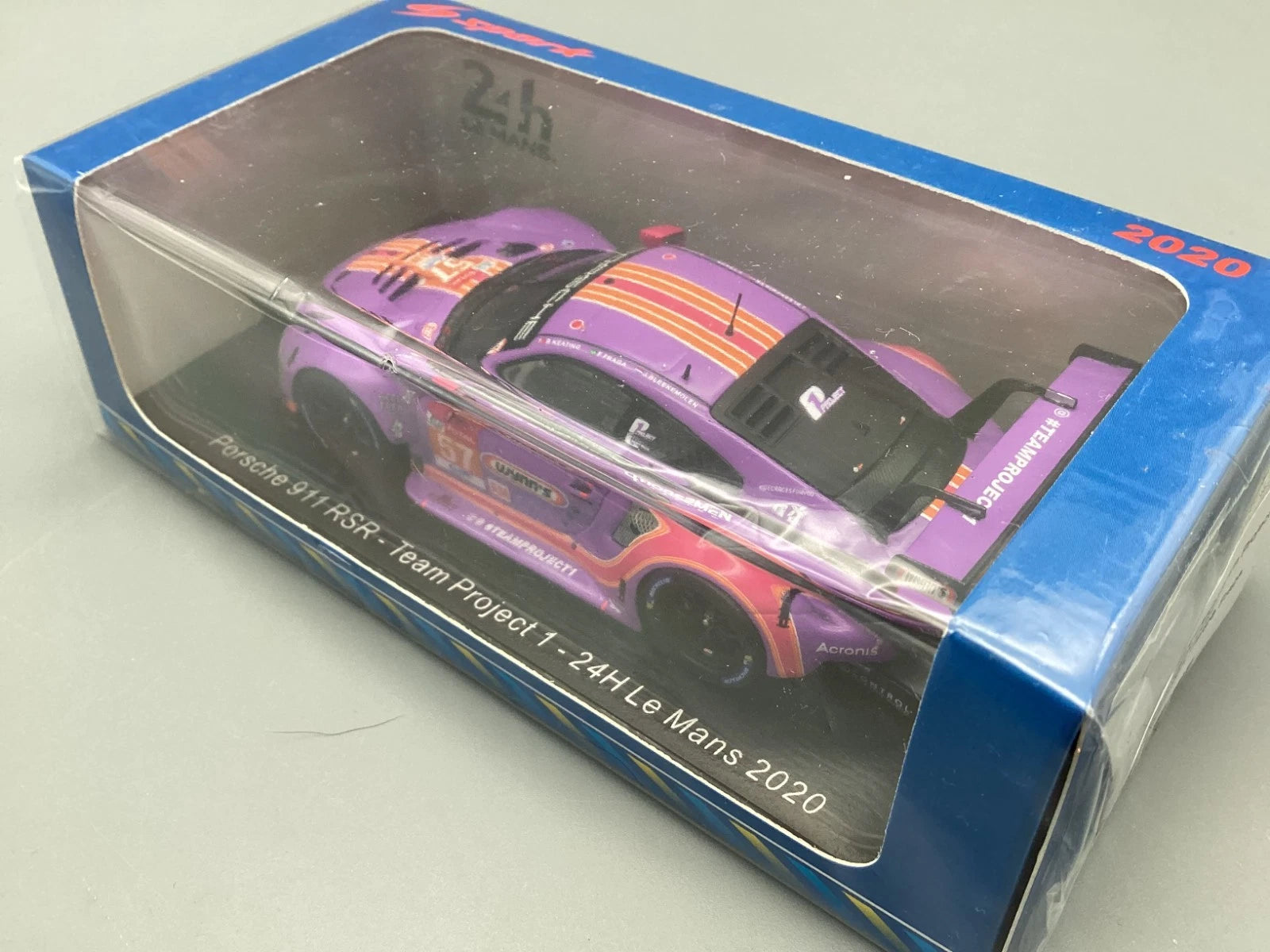 Modellautos 1:43 Spark Porsche 911 RSR Team Project 1 LM 2020 #57 OVP ungeöffnet