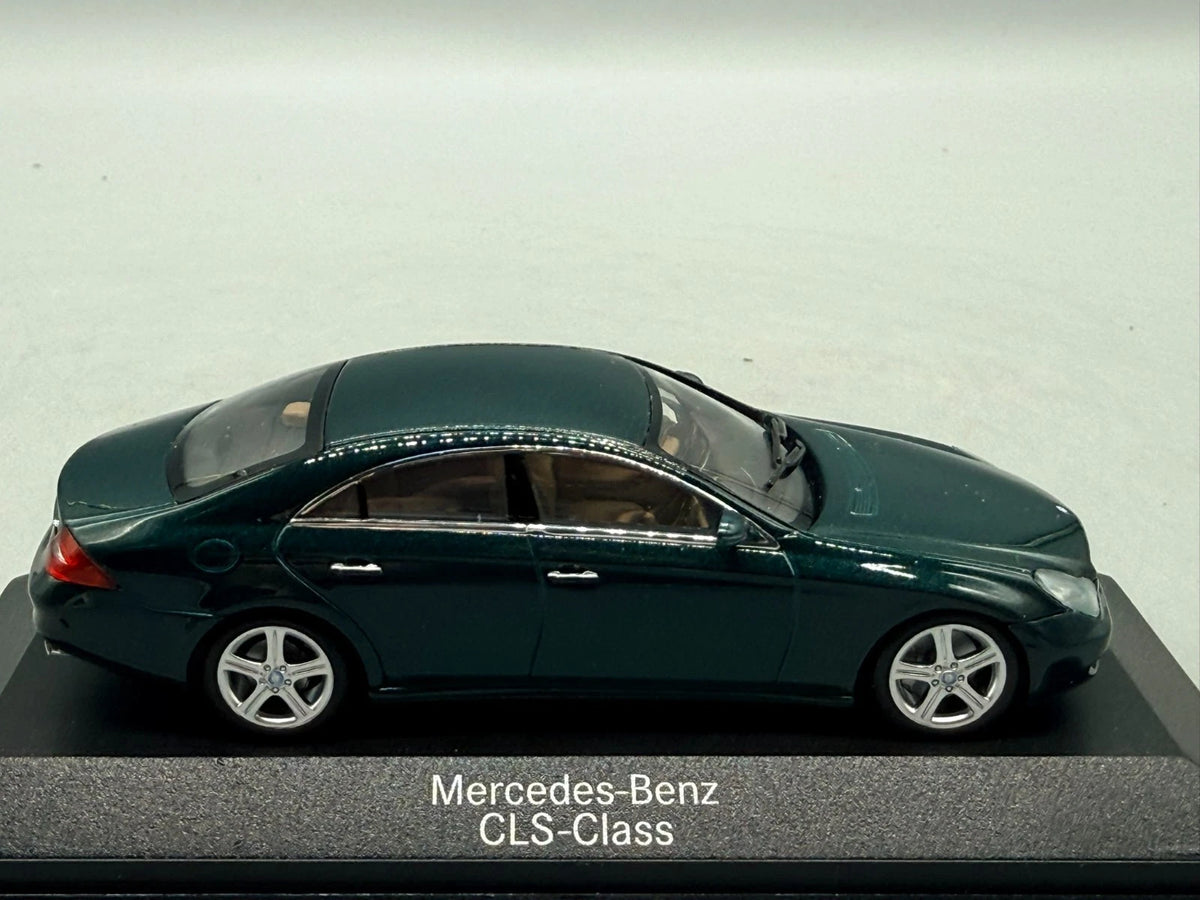 Modellautos 1:43 Minichamps  Mercedes-Benz CLS-Klasse mit OVP