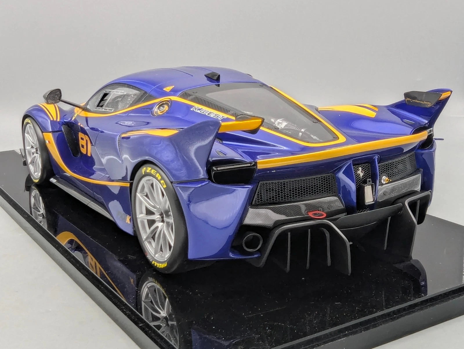 Modellautos 1:12 BBR Ferrari FXX-K Car #81 Blau Gelb Ltd 15/20 in Vitrine OVP