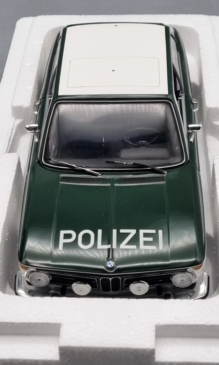 Modellautos 1:18 Minichamps 100 021090 BMW 1802 touring Polizei München OVP