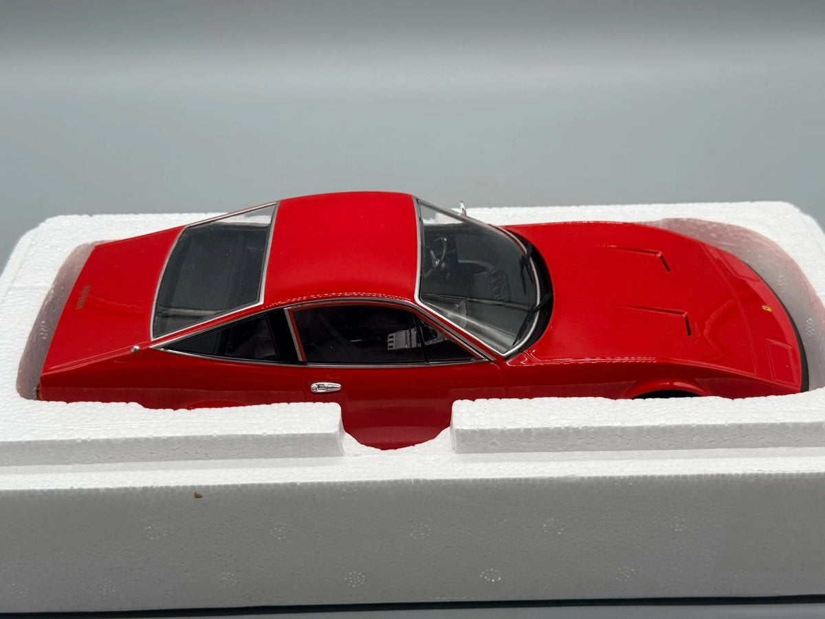 Modellautos 1:18 KK-Scale Ferrari 365 GTC4 mit OVP