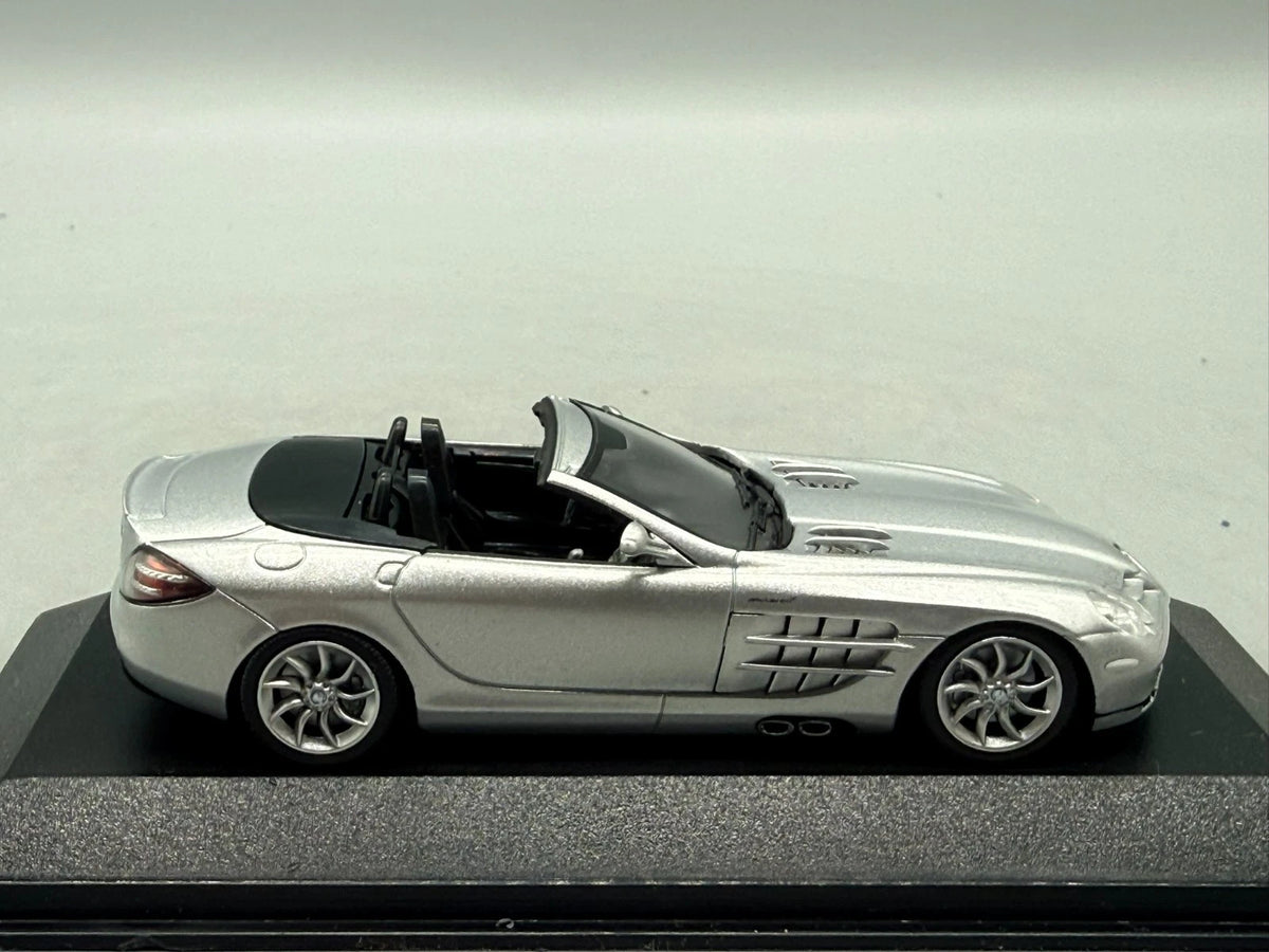 Modellautos 1:43 Minichamps  Mercedes-Benz SLR McLaren Roadster mit OVP