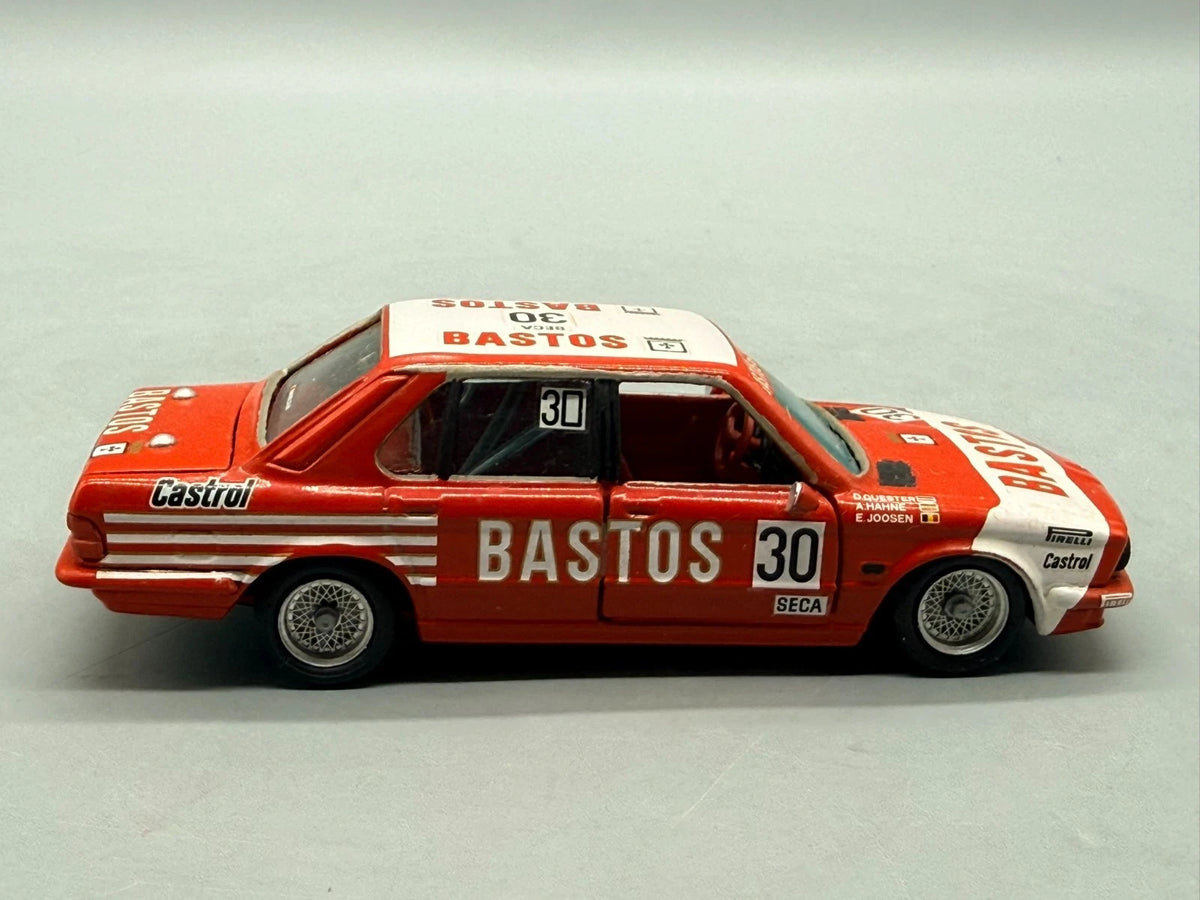 Modellautos 1:43 GAMA 1149 BMW 528i mit Karton