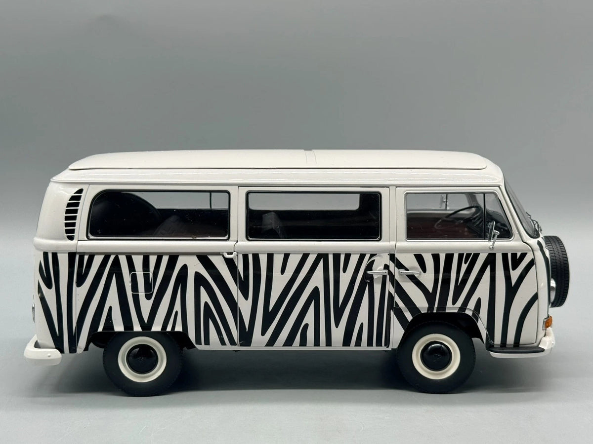 Modellautos 1:18 Schuco VW T2a Bus Safari in OVP