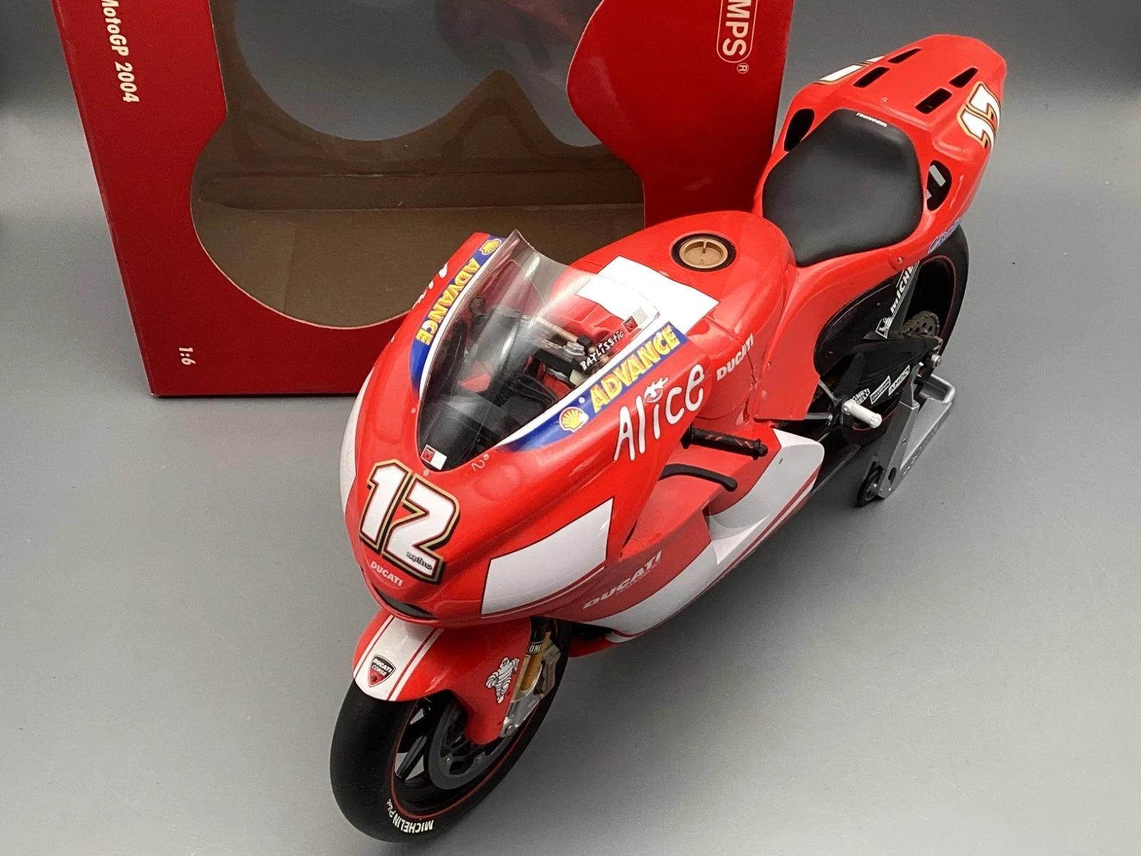 Motorrad Modell 1:6 Minichamps Ducati Desmosedici MotoGP 2004 Troy Bayliss OVP